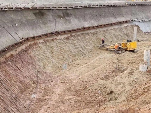 镇雄基坑边坡加固